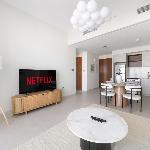 VayK - Classy 1BR Near the Lagoon in Creek Harbour Dubai