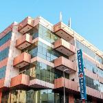 Phoenix Retreat Deira By Dancenter 