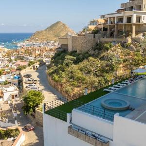 The best views and location 2 BD