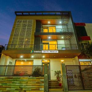 Treebo Luxury Stay Premium Inn