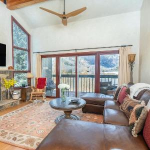 Riverside B201 by Exceptional Stays
