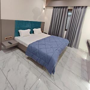 Hotel Divyom