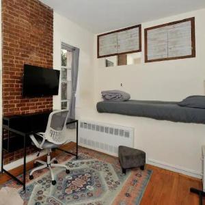 Amazing Upper East Side Studio! Epic Location! June To Aug 90 Days Stay Required