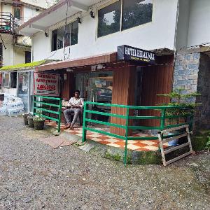 Hotel Relax Max Sariyatal Nainital