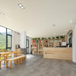 Floral Hotel Hangzhou Migu Future Homestay