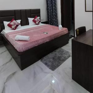 The Taj Wings Home Stay