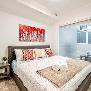 The Roland - Peaceful 2BR Basement Suite Near Downtown Toronto