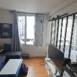 Quiet love nest in Paris