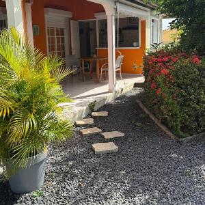 Maison avec terrasse à Saint-François - 50 m² avec spa