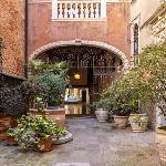 Fenice Charme Canal View