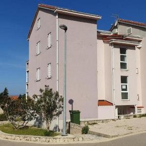Apartments with parking space Novalja Pag - 22860