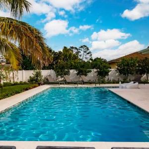 Naples Harmony| Saltwater Pool| Putting Green| Vanderbilt Beach
