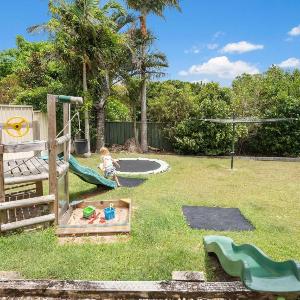 The Wreck Room 6 Flannel Flower Fairway - fantastic house filled with activities for all