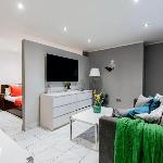 Charming 1BR Escape in the Heart of the City