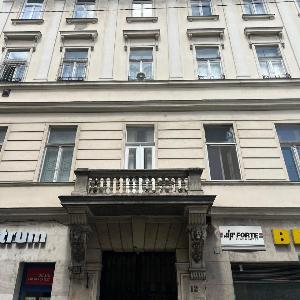 NEW Libra GRANDE Venetian Style Apartment