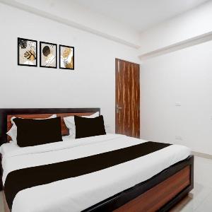Hotel O Sector 49 Noida Formerly The Urban