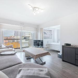 Appartement moderne au centre-ville avec balcon et wifi - FR-1-821-44