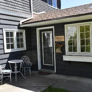 Wildflower Suites South