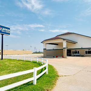 Larned Inn & Suites