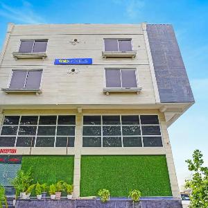 FabHotel New Krishna Palace