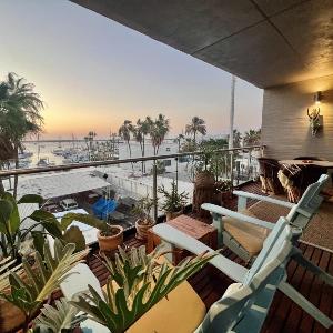 Coastal Calm Meets Artisan Charm in the Heart of La Paz