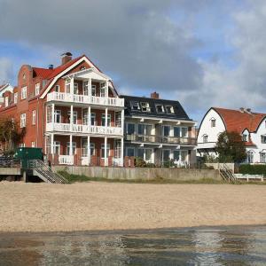 Gaestehaus-Gorch-Fock-Wohnung-3-mit-direktem-Meerblick
