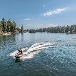 Welk Manor Private Waterfront Retreat on the Spokane River
