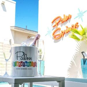 P S Chic Escape