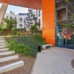 Modern Apartment with AC & Parking in Wrocław by Noclegi Renters
