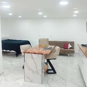 Acogedor monoambiente de patio interno
