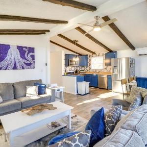 Beach Plum Manor with Stargazing Dome Home Across From Beach