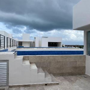 Spacious and comfortable Ph with private pool in Zama