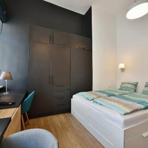 Domillion 3bdr 2bath New Apt w free parking V1020