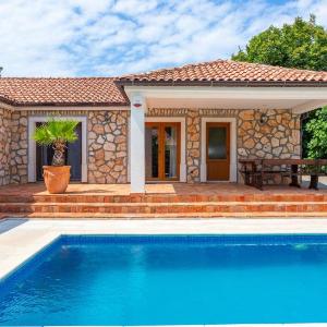 Vila Gostinjac 2 with pool Krk by Villas Guide