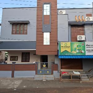 Saravana HomeStay