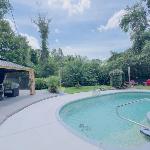 Sunlit Hideaway 3BR 2BA house pool South Carolina