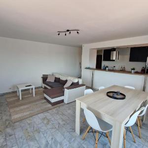 Comfortable stay near the beach and the center