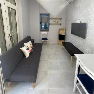 Aliona Santorini Drymades Dhermi