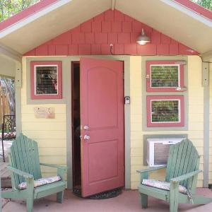 Kenzie's Cottage - Downtown Hot Tub