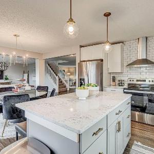 Lavish HUGE Noblesville and Carmel adjacent family home