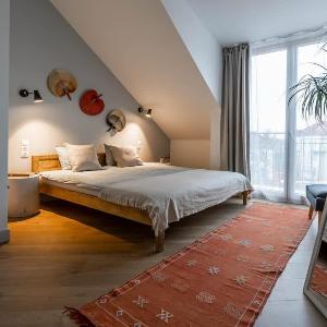 Domillion 2bdr NewOriental apt free park N2a12