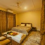 Ziel Guest House Banigala Islamabad Near Gerrys & NIH Hospital