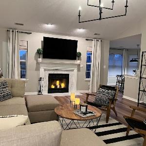 Luxurious Grand Park Family Home with Game Room and XBox