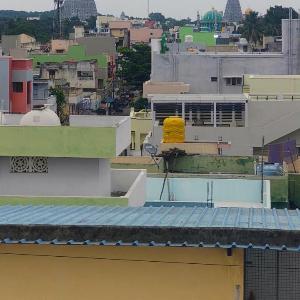 RHs