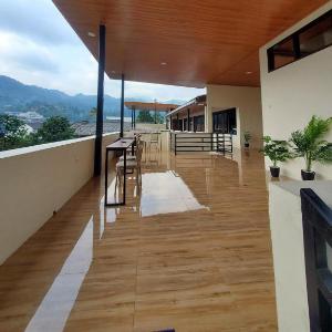 Dream House Traveller