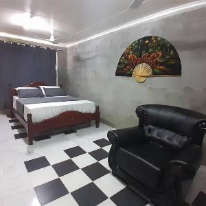 Entire 2 -Bedroom Apartment with Extra Sleeping Area and Living Room Kitchen- PORT MORESBY