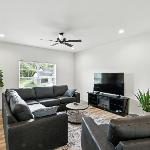 Modern Townhome Retreat in Prime Location townhouse Iowa City