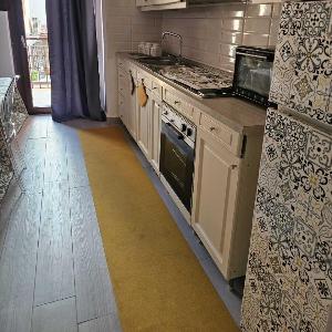 Appartamento Prestigioso Ristrutturato 3 Balconi