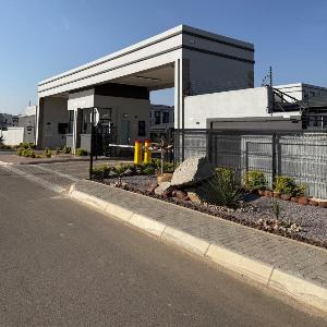 Urban Bleu - Modern 1 Bed Executive Apartment in Sarona Gaborone with WiFi Free Parking and Pool