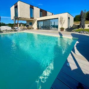 Villa Evora with private pool